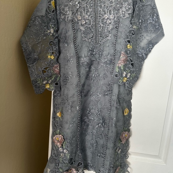 Pakistani brand new 3 piece full embroidered Maria b luxury organza dress size L - Picture 9 of 16